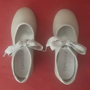 Capezio beige girls tap shoes